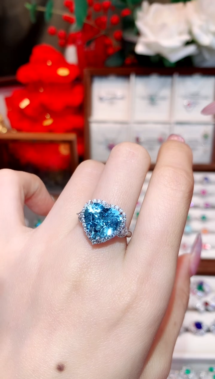 海蓝宝石戒指18K金镶嵌5.75ct/天然宝石/七天无理由