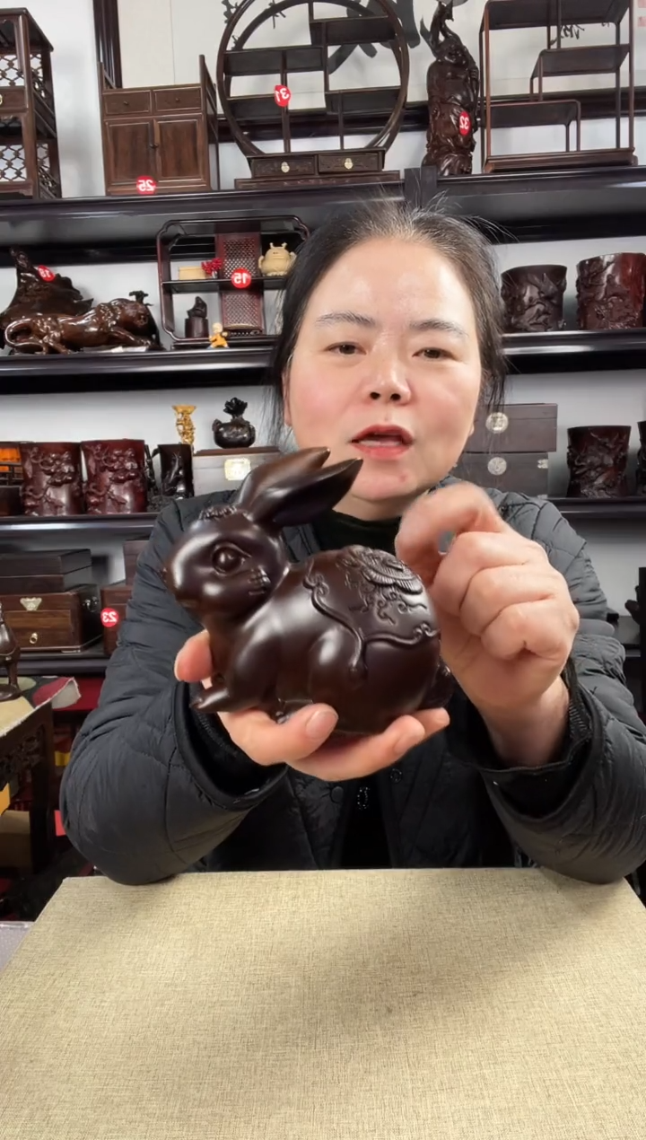木老李红木工艺品兔