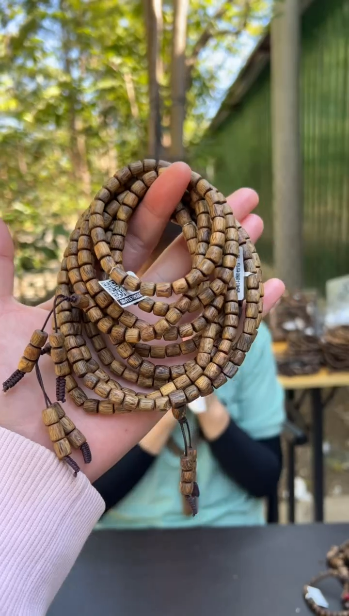 【闪购商品】沉香手串15克乌身圆叶手串多样性发货1条