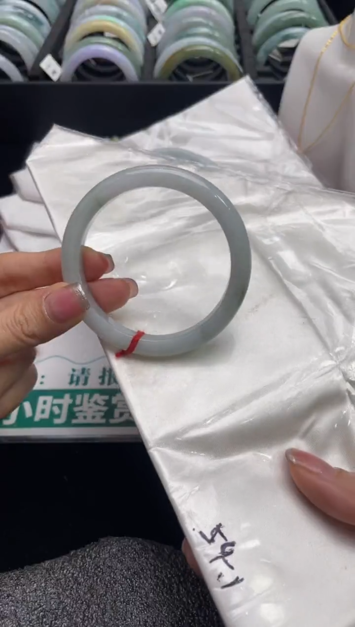 【闪购商品】翡翠手镯未镶嵌L圈口54+编号23