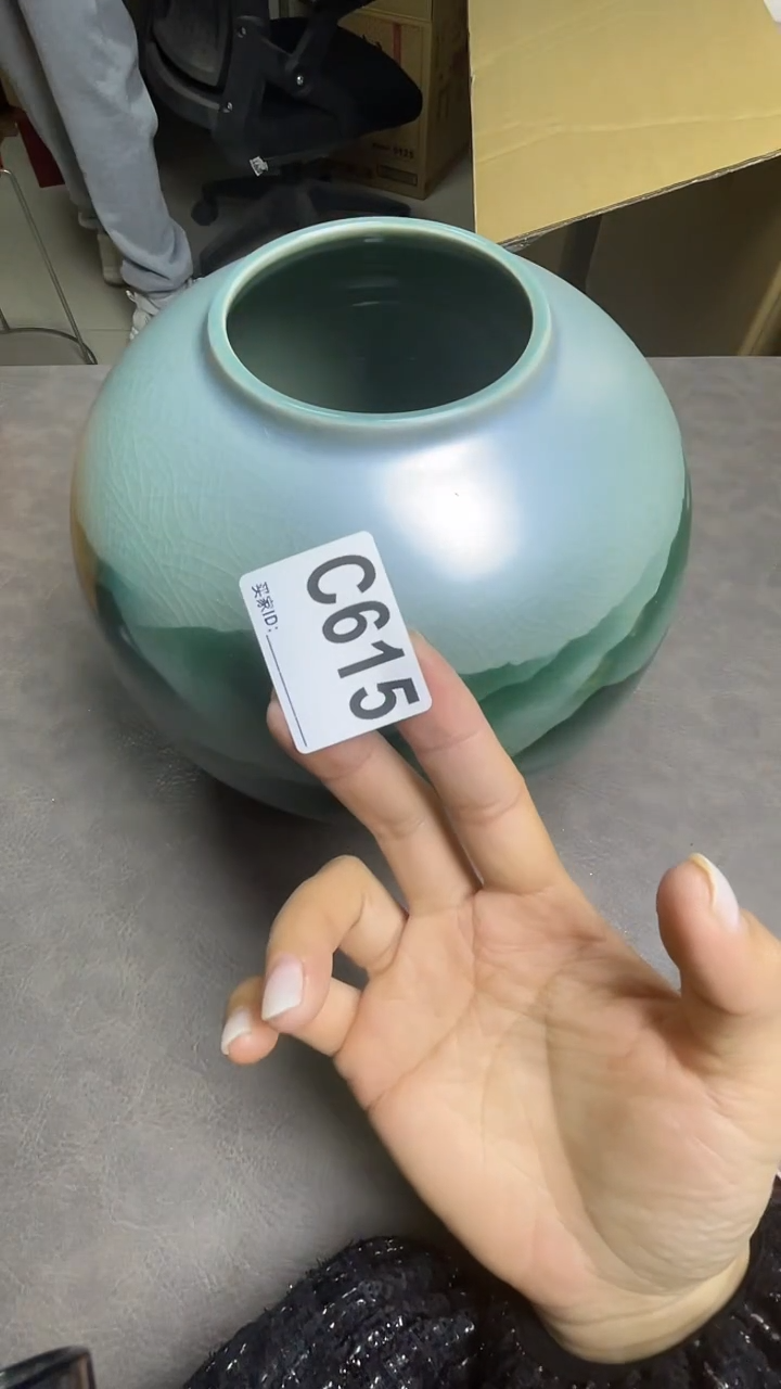 瓷片琥****雪C615默认微瑕，谨慎参拍