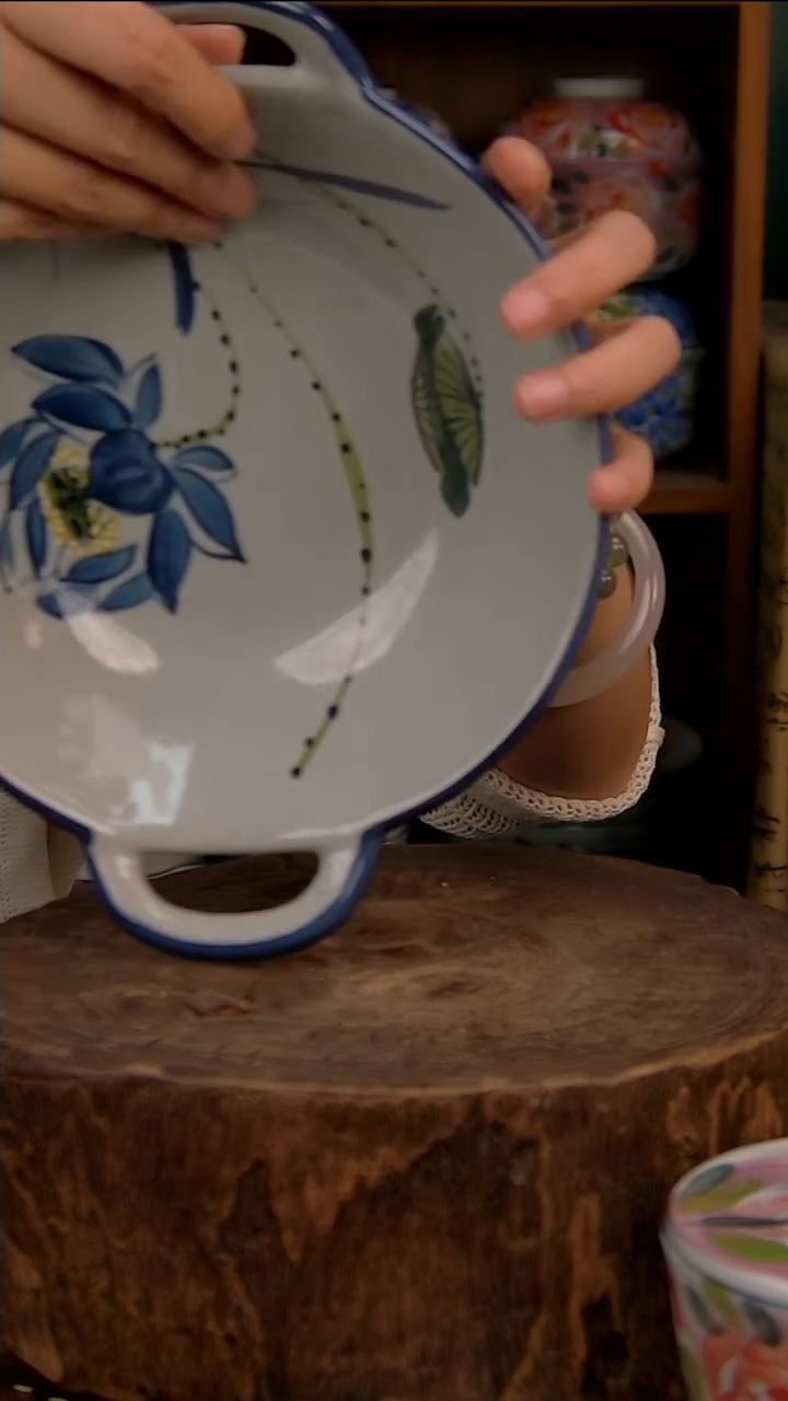 瓷片8.5英寸双耳盘-蓝荷