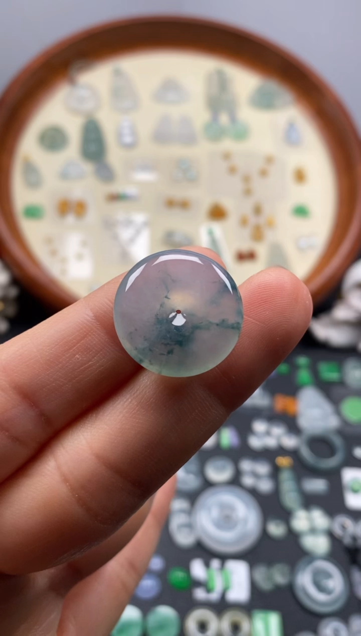 颈饰未镶嵌翡翠冰飘扣子/芬