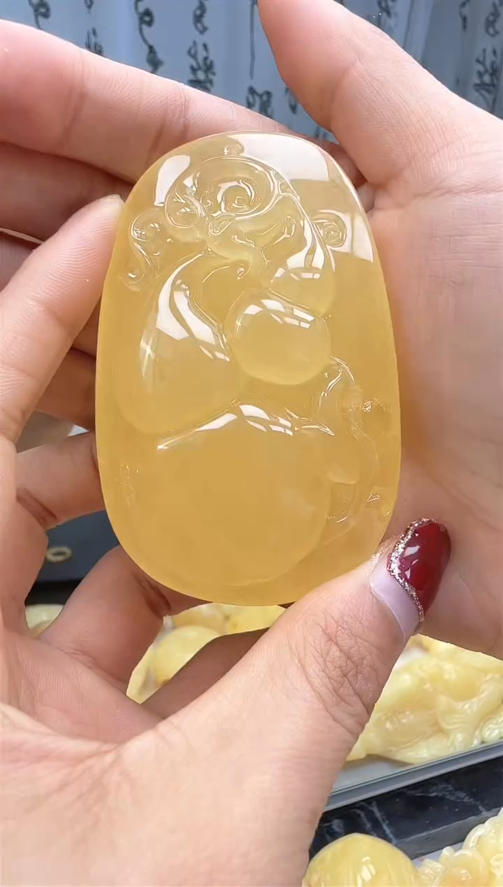 【闪购商品】琥珀裸石未镶嵌挂坠