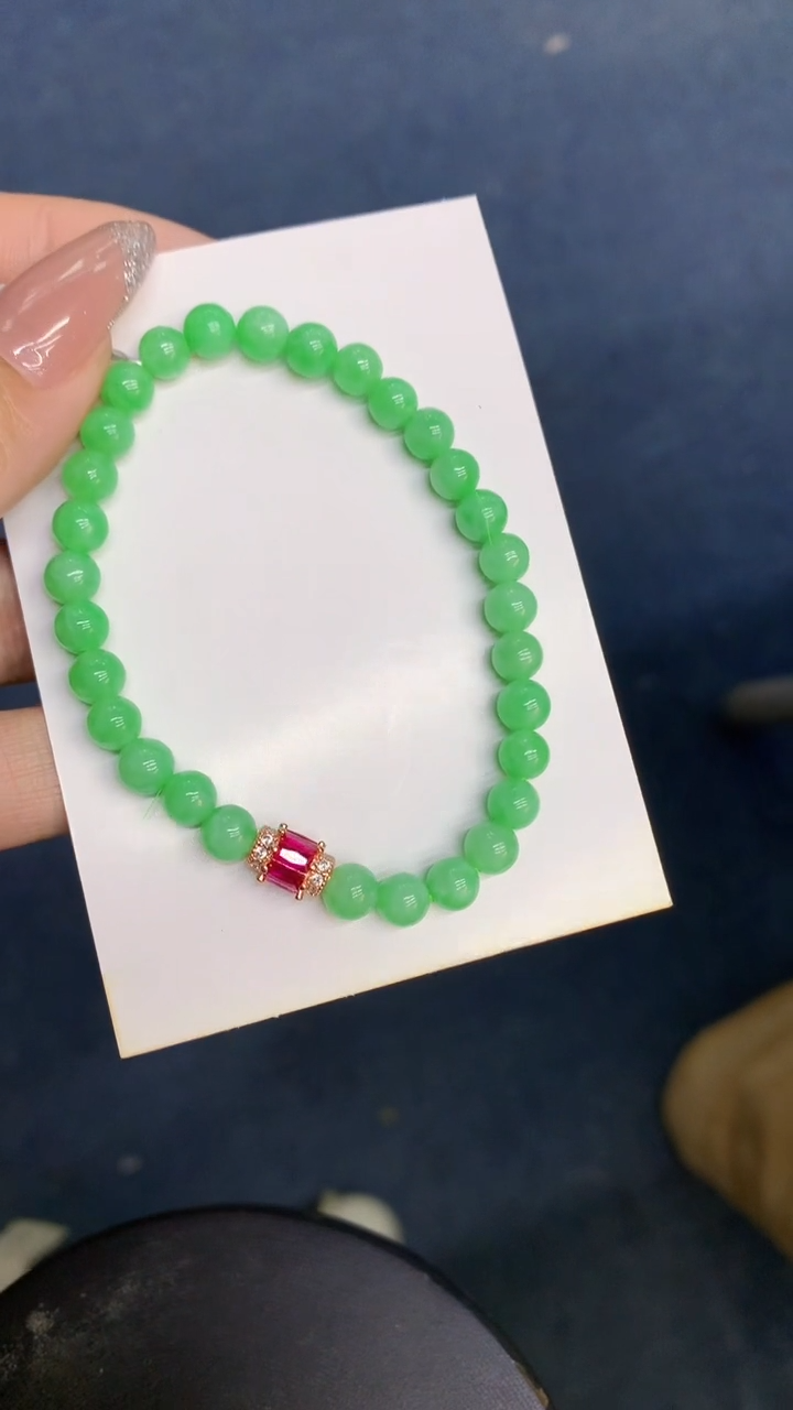 颈饰未镶嵌翡翠1