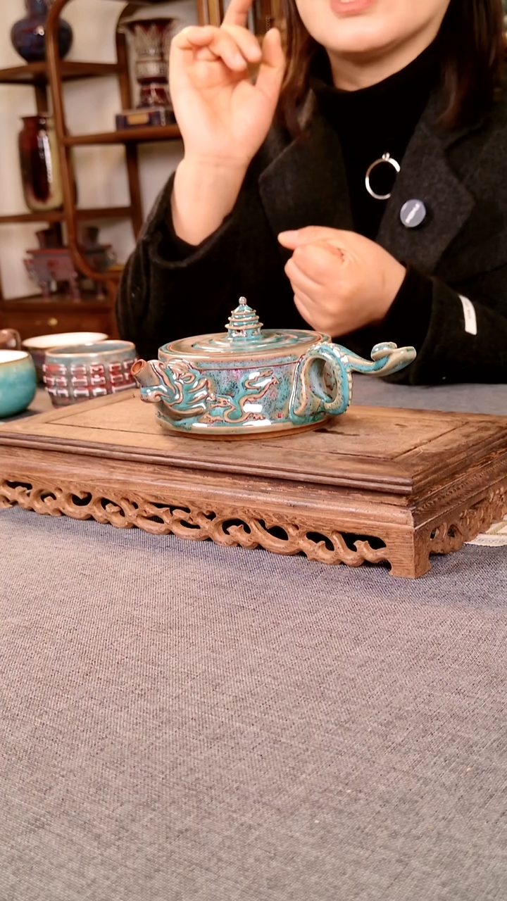 瓷片玄天龙吸壶 土魂钧瓷