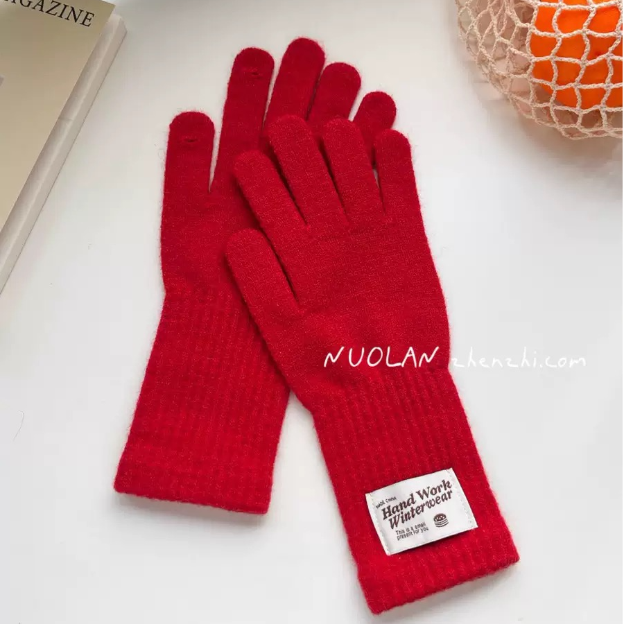婉君 ”新年手套“ 秋冬新款复古简约常规手套LWJ25D4S4523
