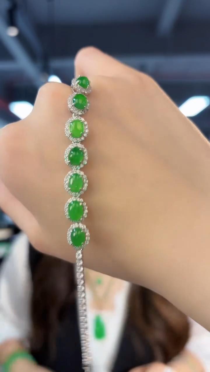 【闪购商品】翡翠手链未镶嵌缅料A货/支持复检/一件