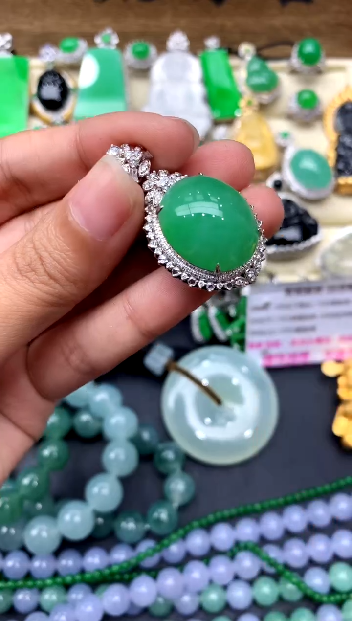 【闪购商品】翡翠颈饰18K金镶嵌382-中国好珍宝