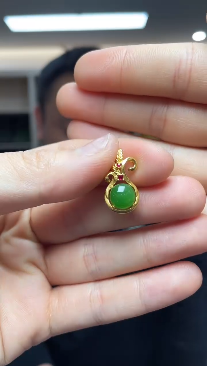 【闪购商品】和田玉·18K金镶嵌多样性发一件
