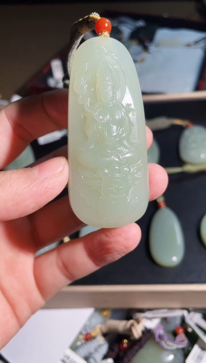 颈饰未镶嵌和田玉1