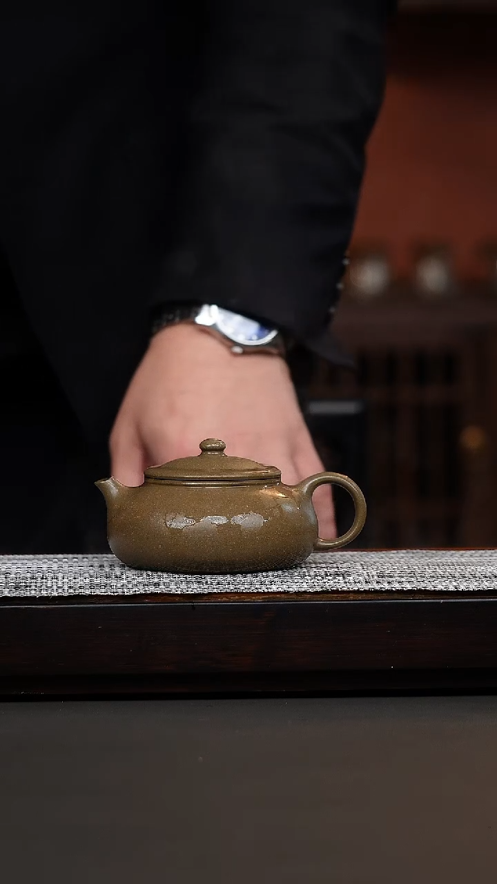 蟹壳青寒江180cc