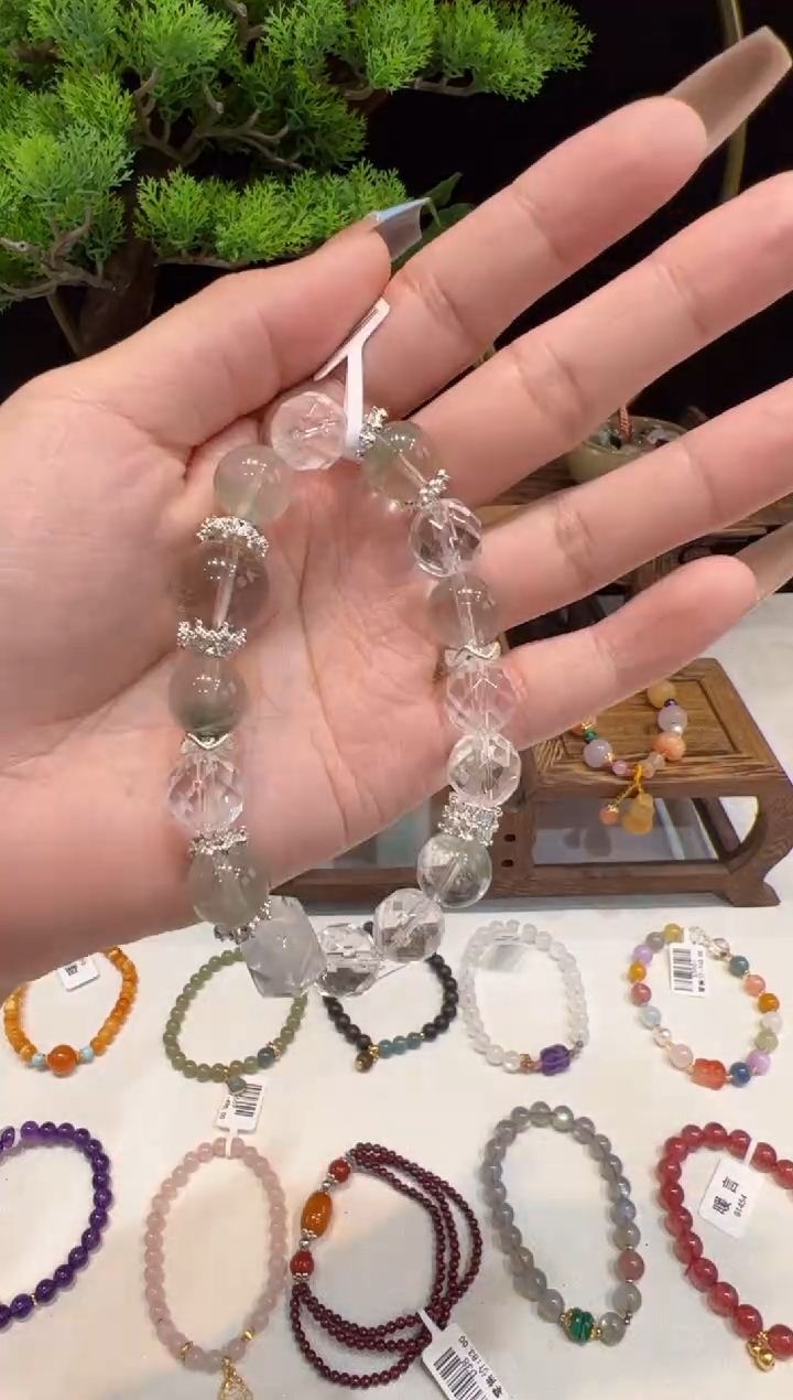 【闪购商品】手绳未镶嵌水晶@@手饰