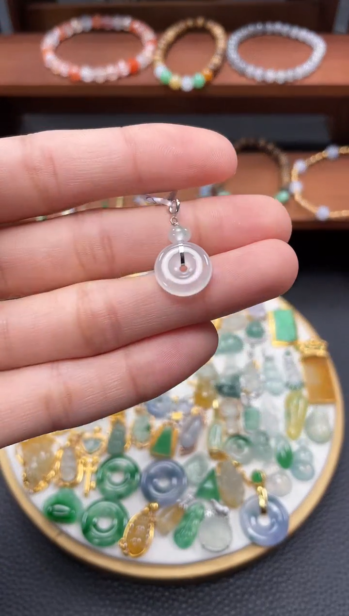 【闪购商品】翡翠吊坠(不含链)18K金镶嵌一个   JK342