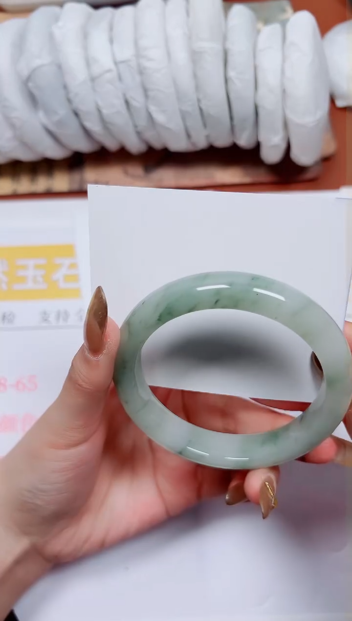 【闪购商品】石英质玉手镯未镶嵌K298-58