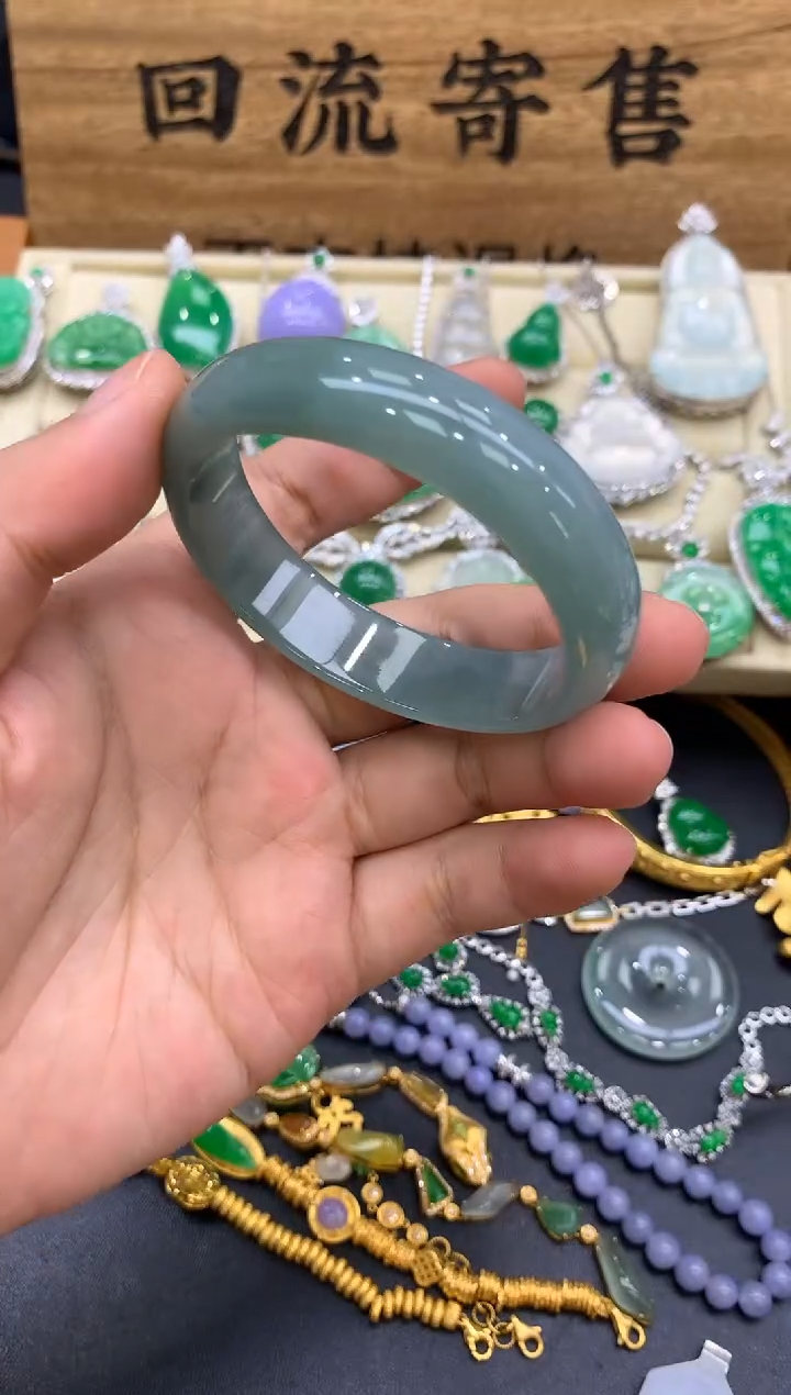 翡翠手镯未镶嵌226-中国好珍宝