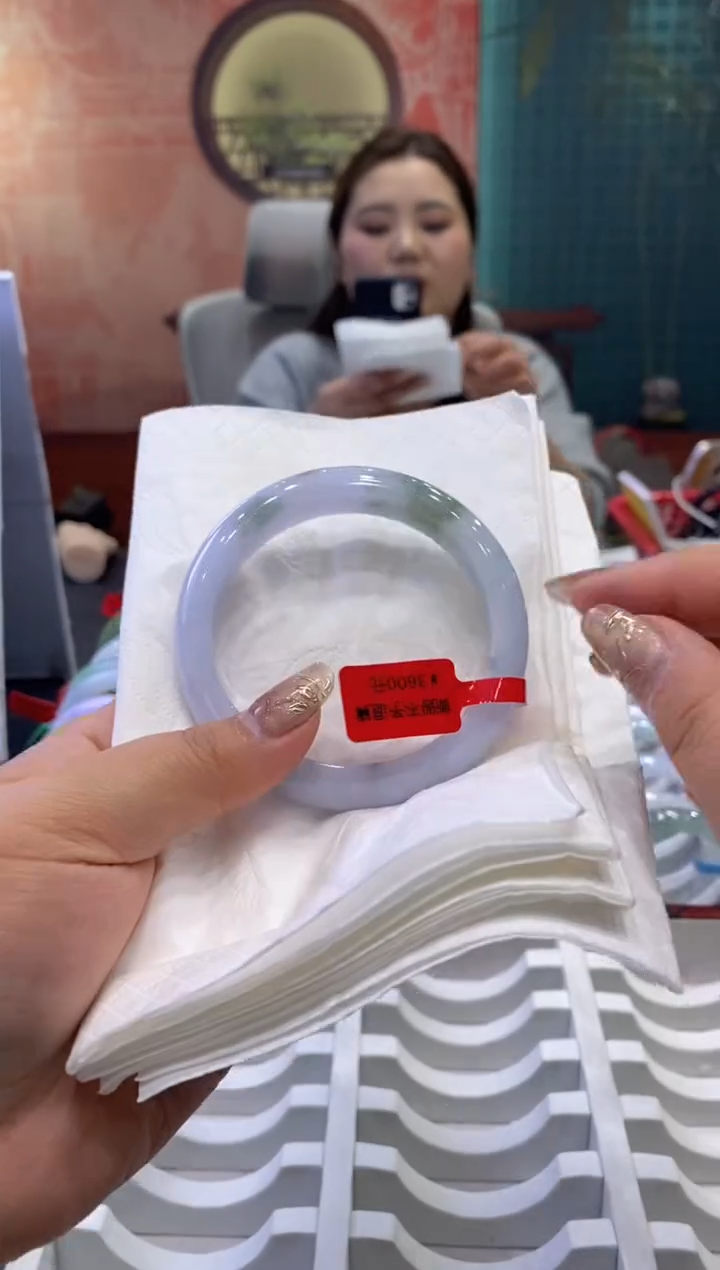 【闪购商品】翡翠手镯未镶嵌多人0011103