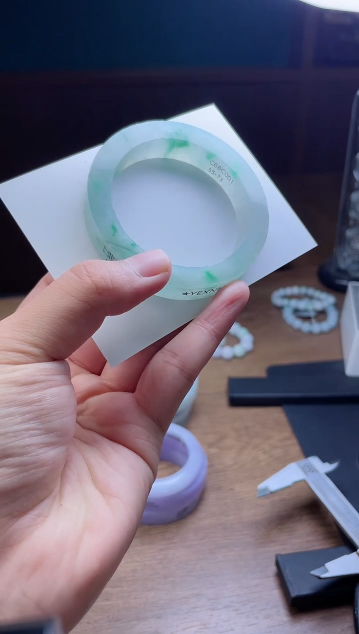 未镶嵌手镯定制翡翠攀*定制