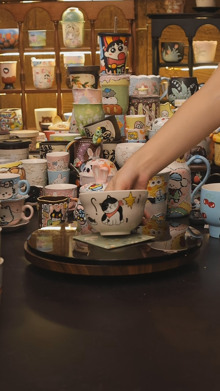 景德镇釉下彩绘设计师款式陶瓷