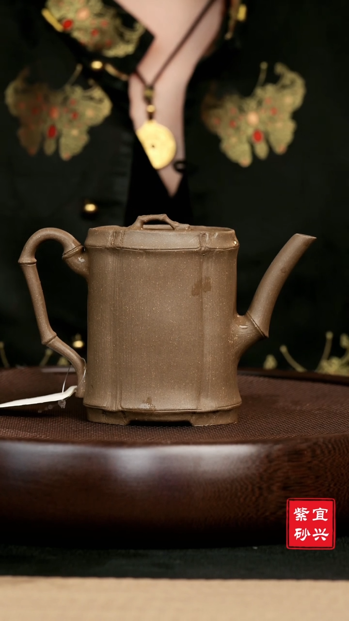 【闪购商品】紫砂茶壶78蟹壳青高竹节壶光素