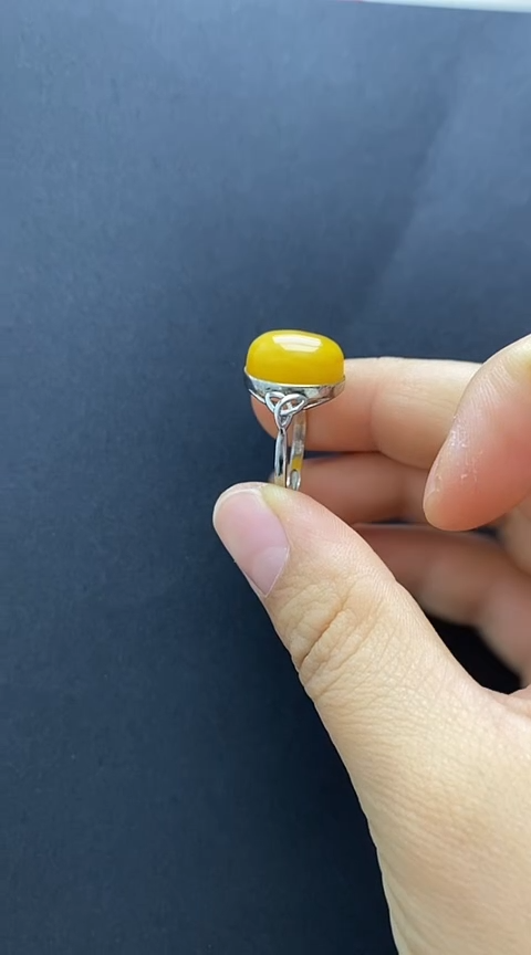 【闪购商品】琥珀裸石银S925镶嵌蜜蜡戒指