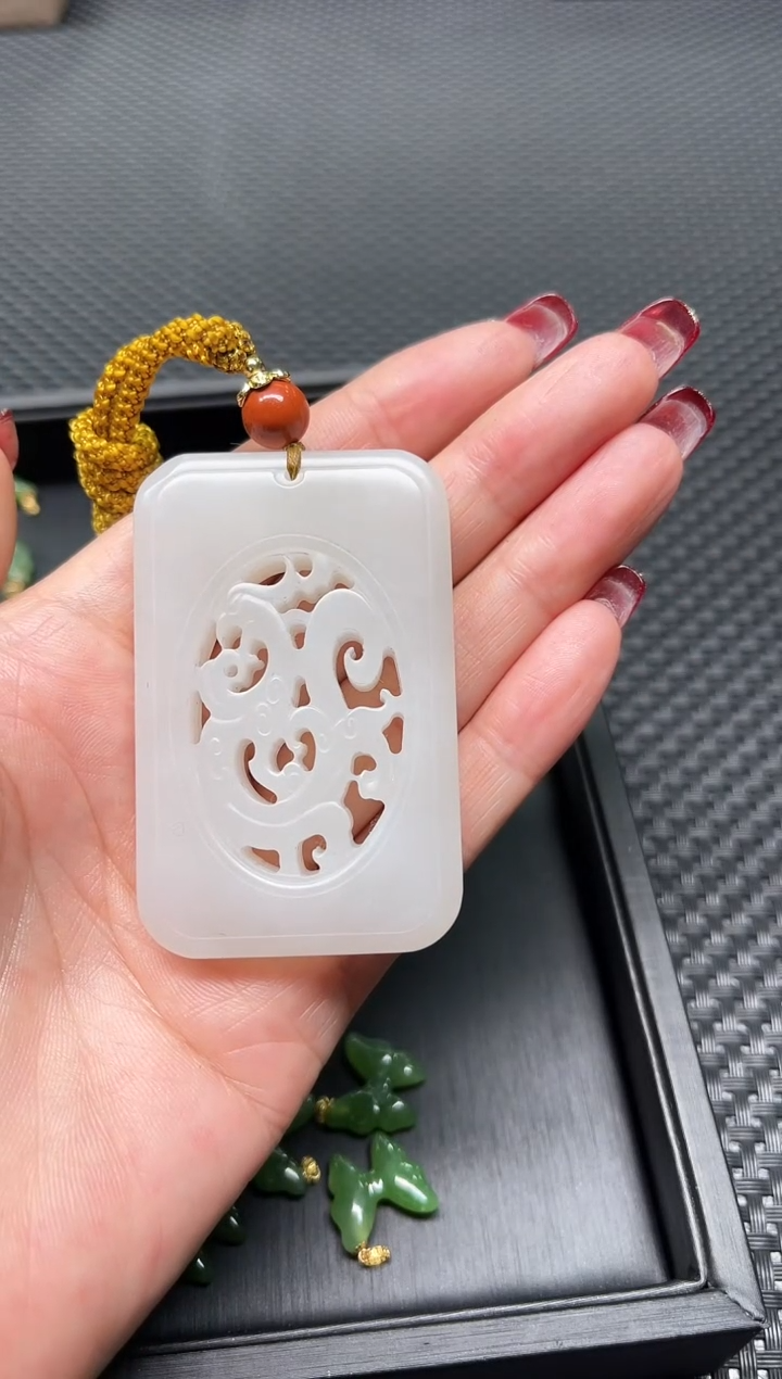 【闪购商品】和田玉挂件未镶嵌多样性发1件