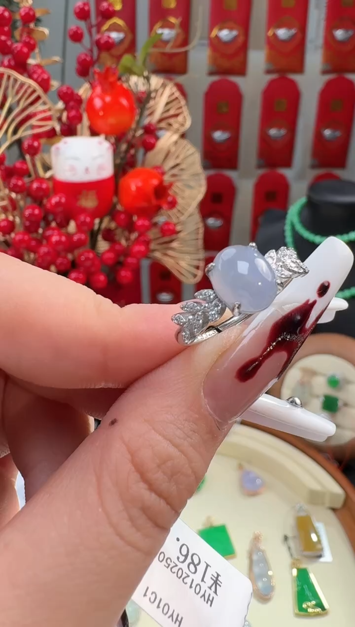 【闪购商品】翡翠颈饰未镶嵌戒指