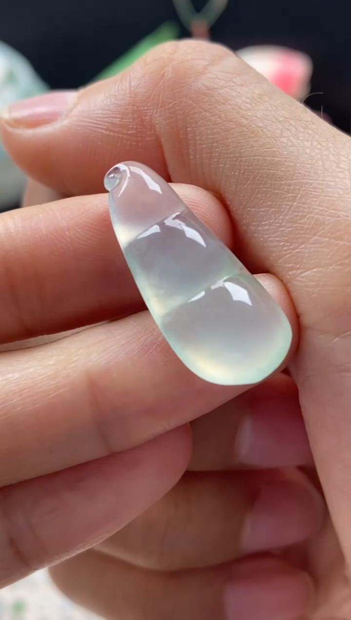 【闪购商品】翡翠颈饰未镶嵌翡翠冰种福豆