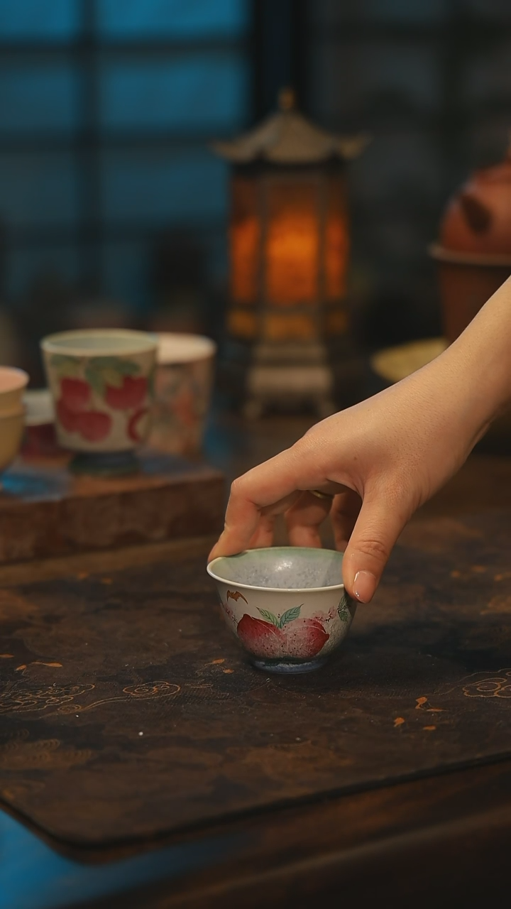 陶瓷景德镇高温釉下彩手工手绘款式