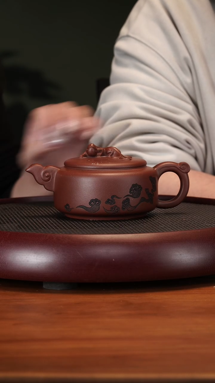 【闪购商品】紫砂茶壶2-3YXM祥云螭龙老紫泥500cc