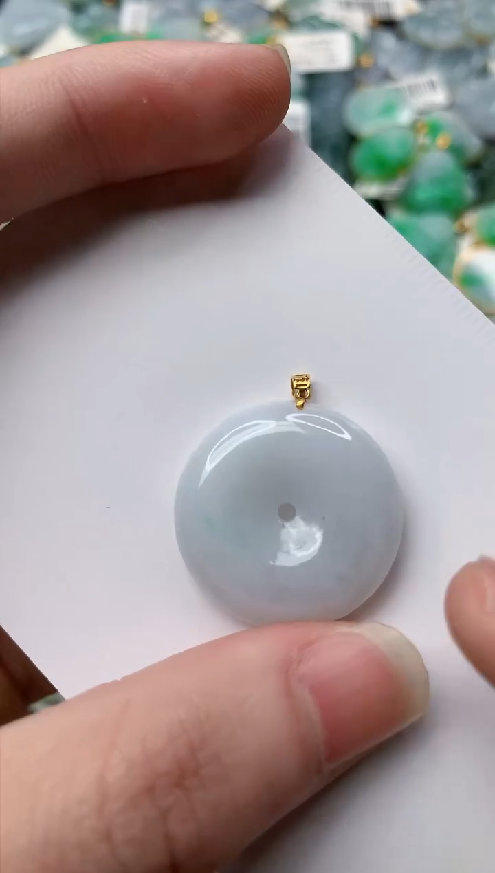 【闪购商品】翡翠颈饰18K金镶嵌73.........