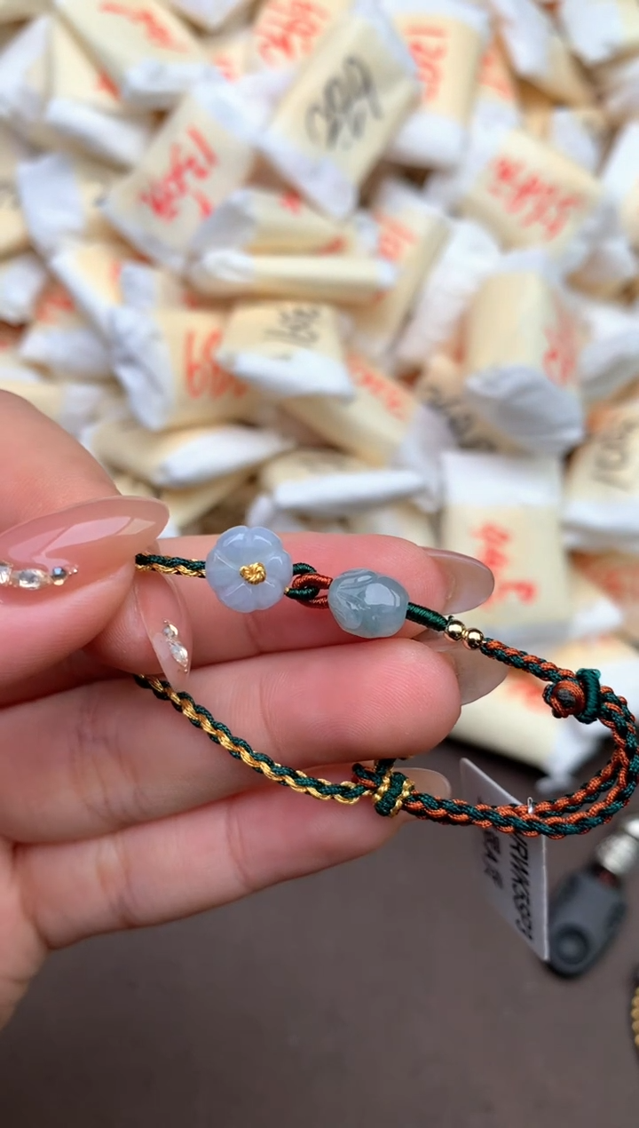 【闪购商品】翡翠手绳未镶嵌— 70