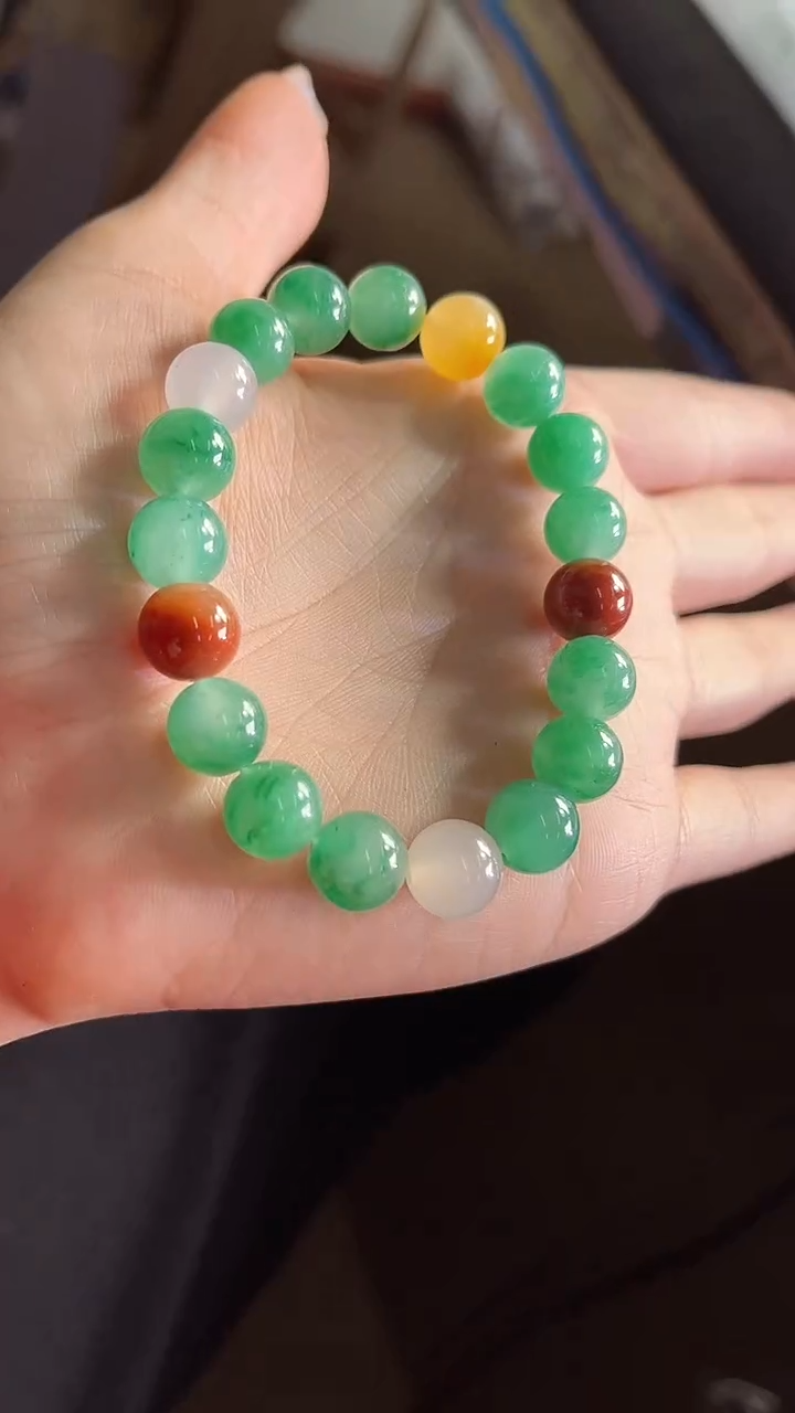 【闪购商品】石英质玉手串未镶嵌非洲翠100636866