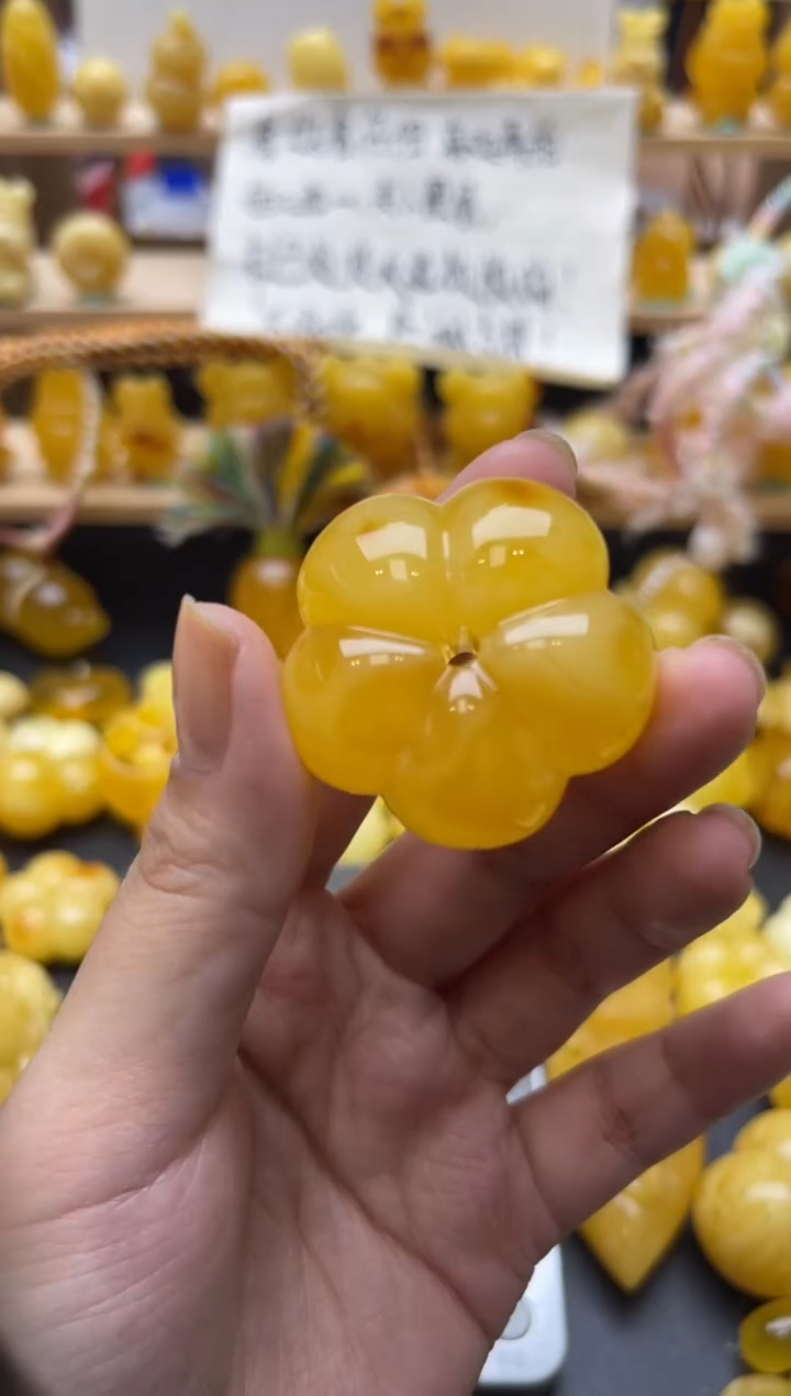 琥珀未镶嵌珠宝奇石065琥珀蜜蜡微瑕