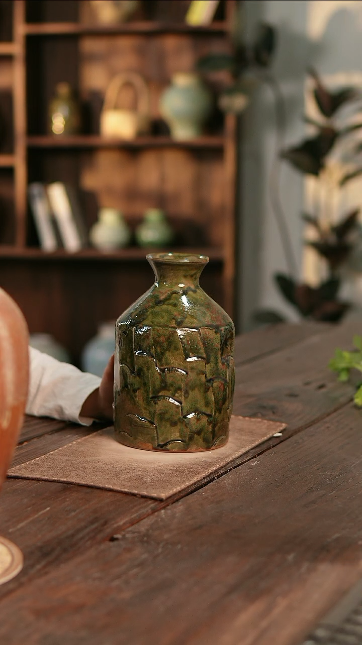 摆件15-198高23口6误差2无孔