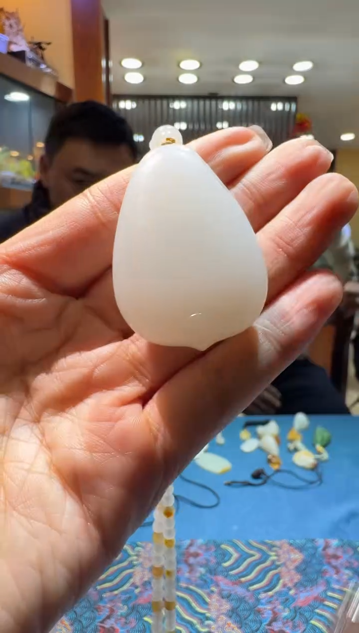 【闪购商品】和田玉75未镶嵌1.15谢大师