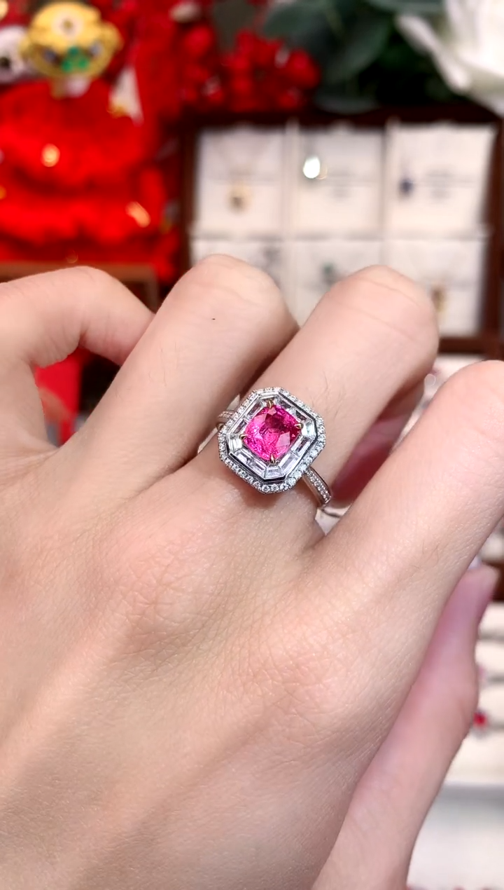 【闪购商品】尖晶石戒指18K金镶嵌1.42ct/天然宝石/七天无理由