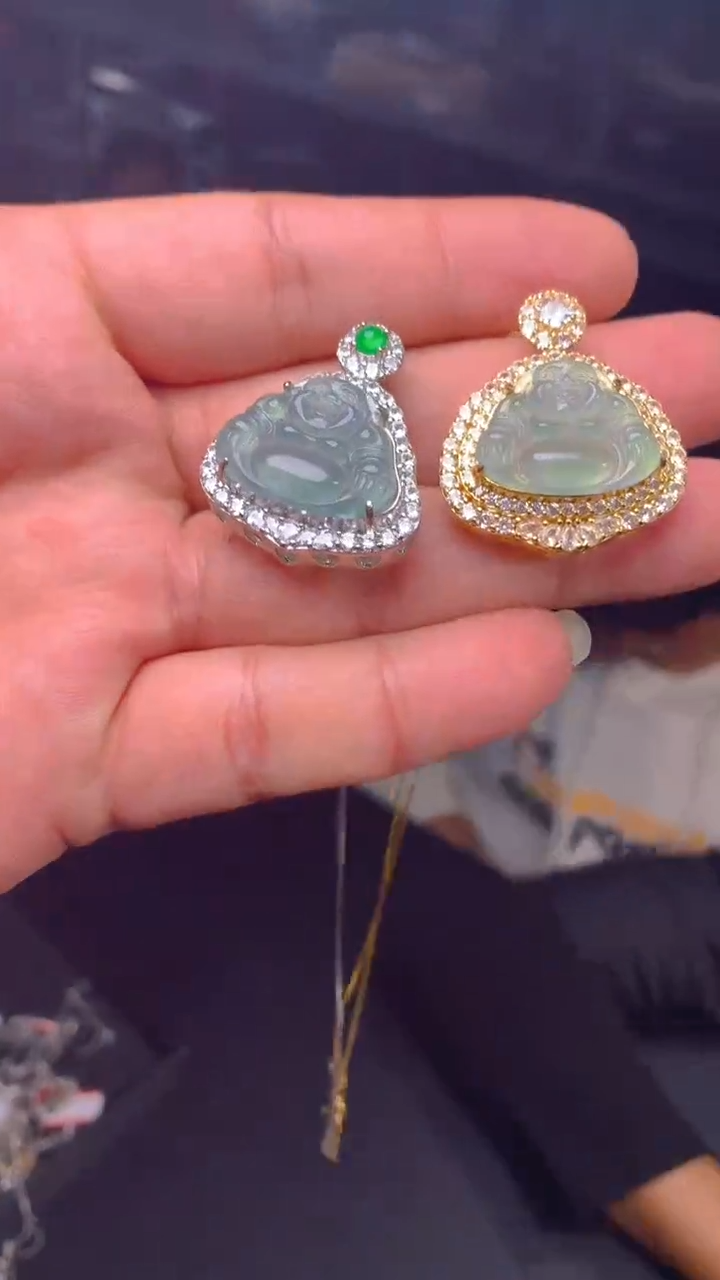 【闪购商品】翡翠吊坠(赠链)未镶嵌0783374554/多样性发一/随机发