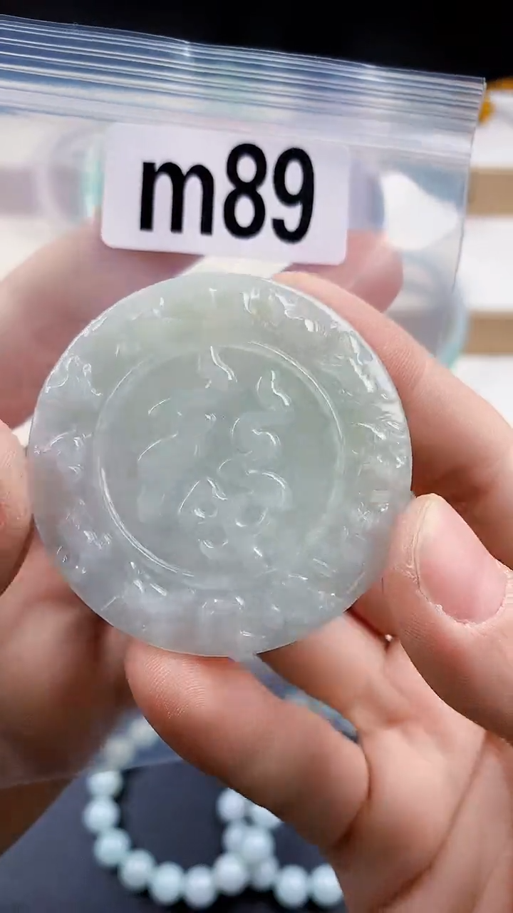 颈饰未镶嵌翡翠天然翡翠吊坠挂件