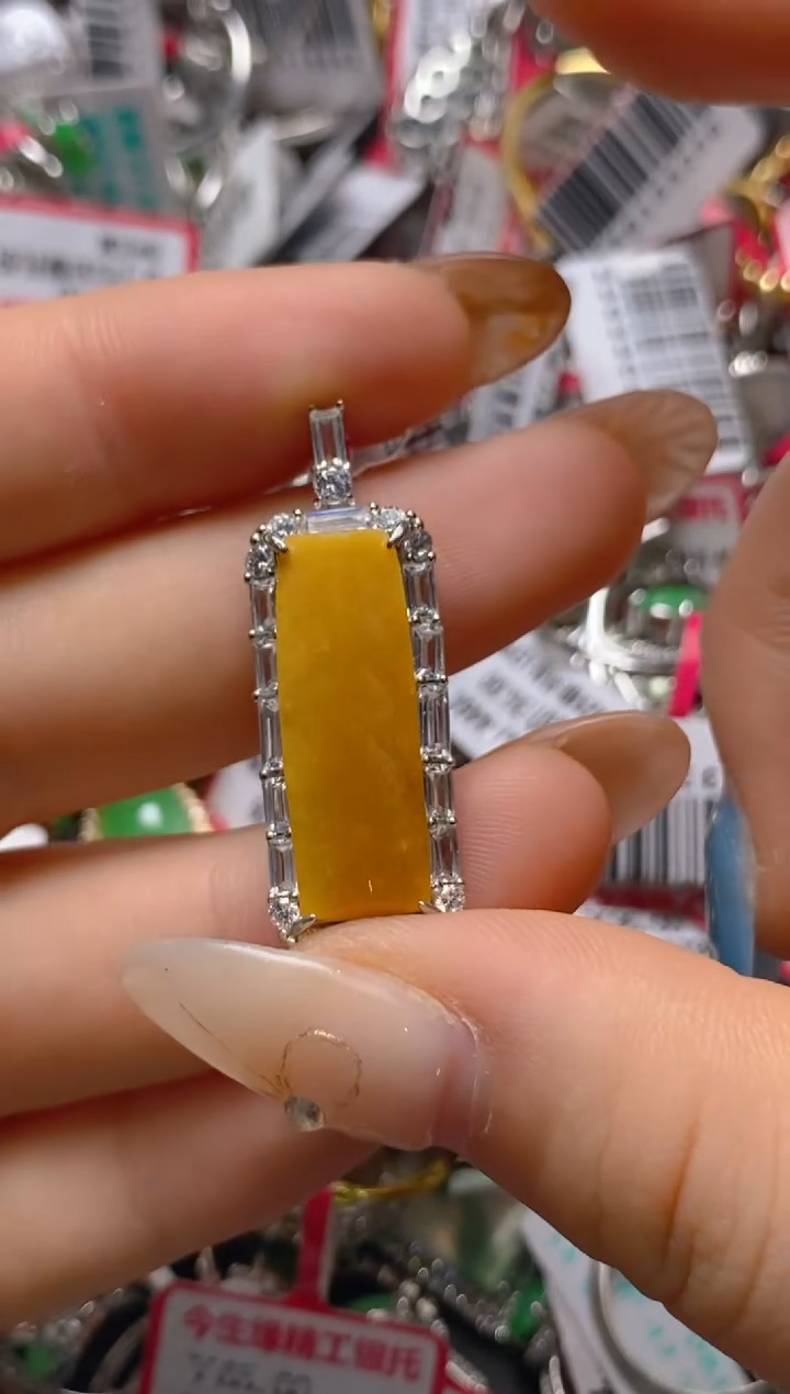 银S925镶嵌戒指翡翠百内无证书