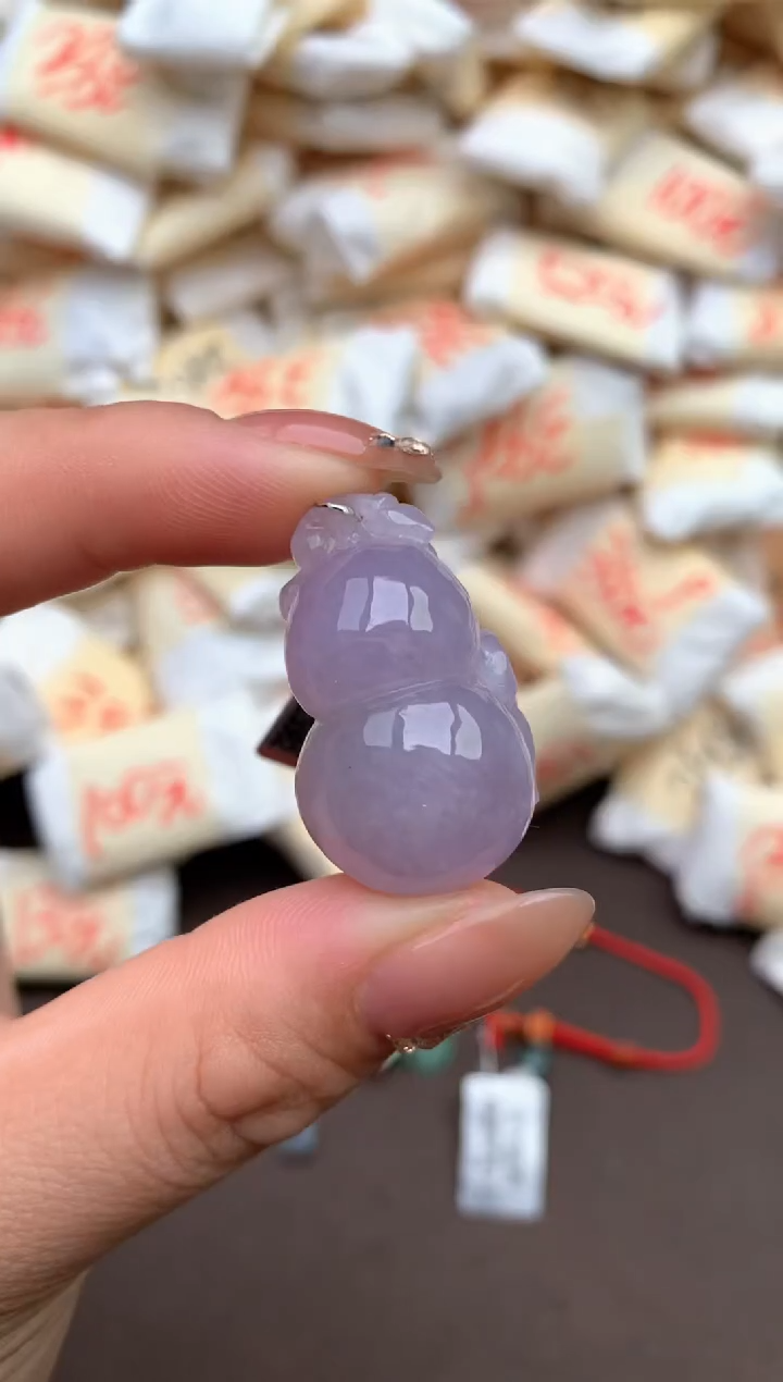 【闪购商品】翡翠挂件未镶嵌— 