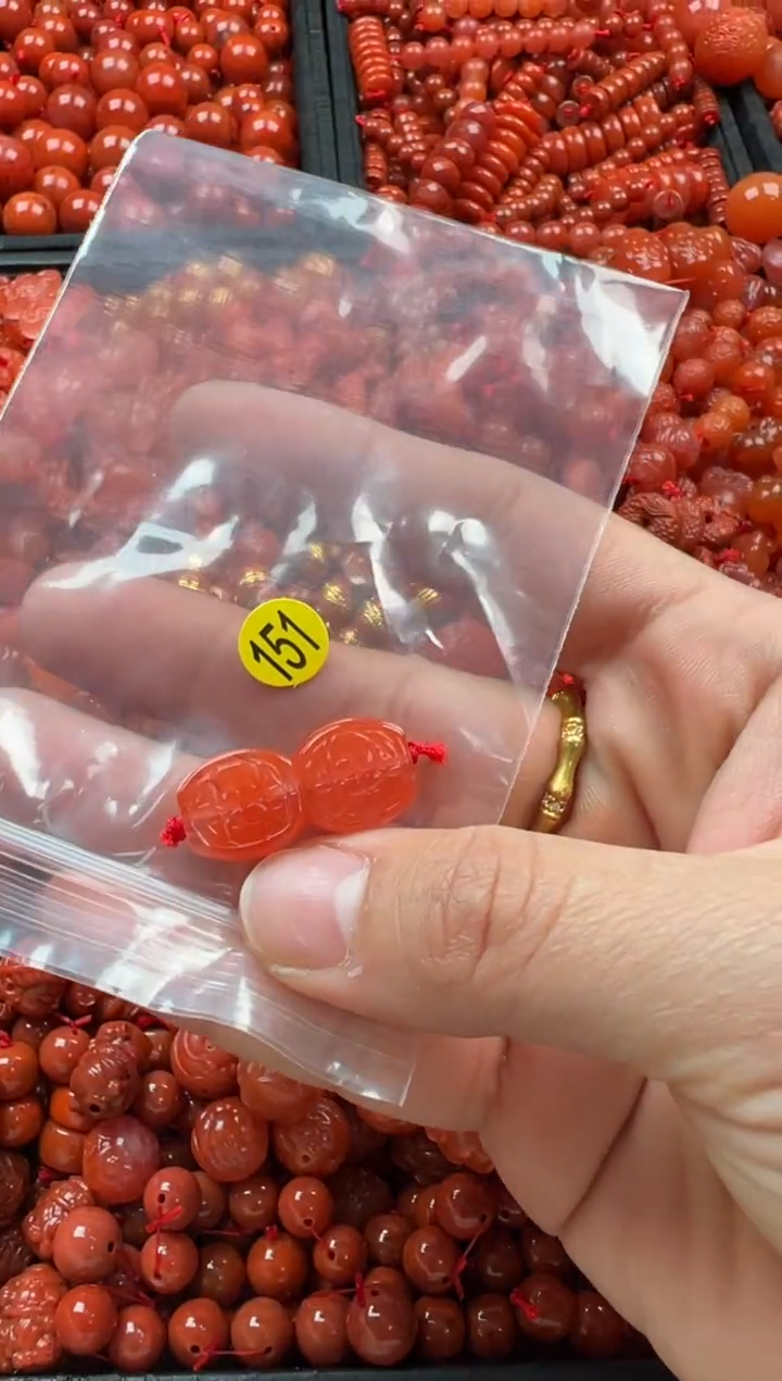 【闪购商品】南红玛瑙颈饰未镶嵌1