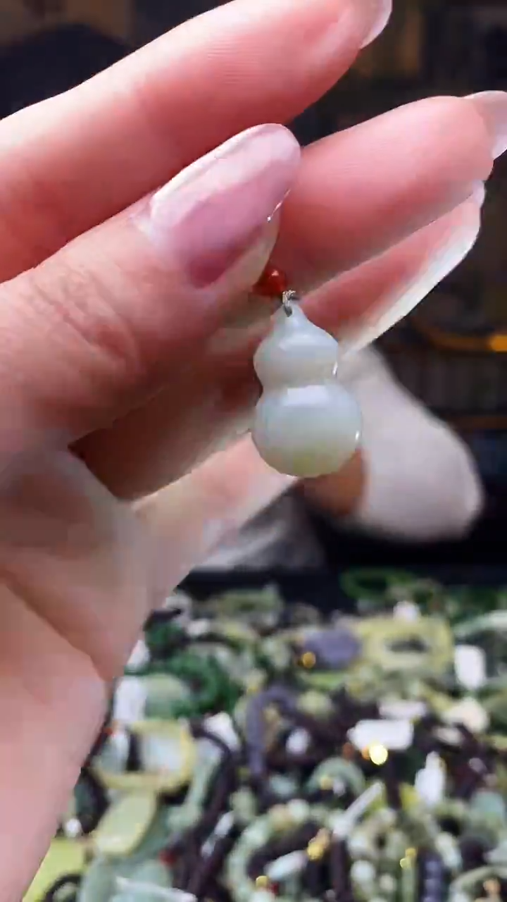 颈饰未镶嵌和田玉多样性发货，拍一发一