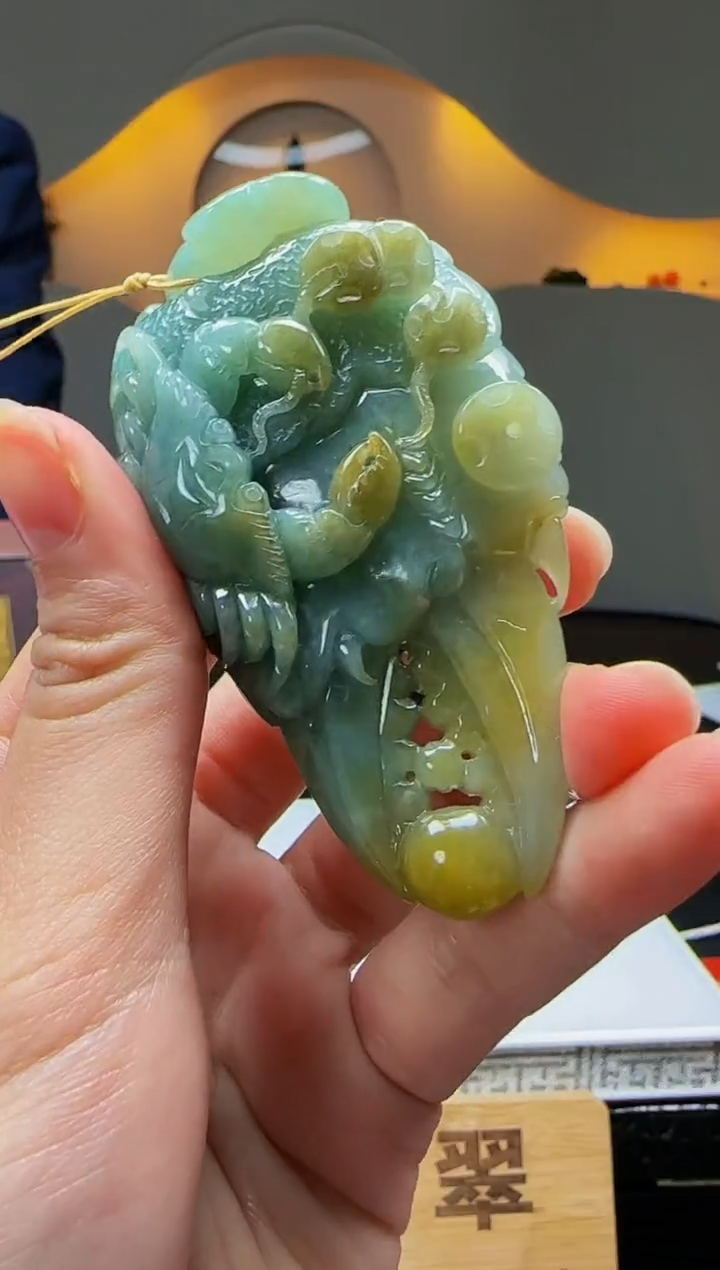 【闪购商品】定制翡翠未镶嵌Q03641翡翠毛货