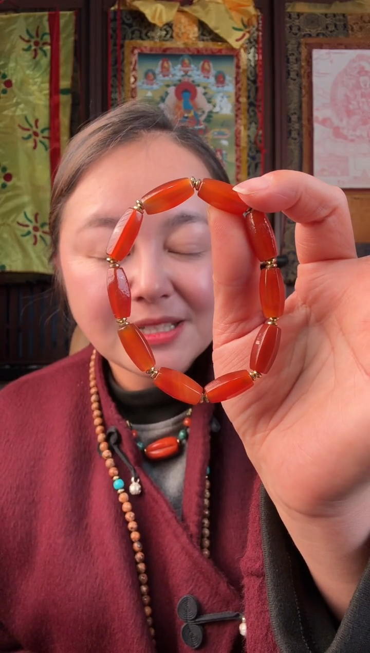 无非金属藏地红古串