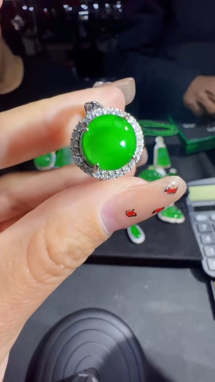 【闪购商品】定制翡翠未镶嵌戒指商品多样性发货1