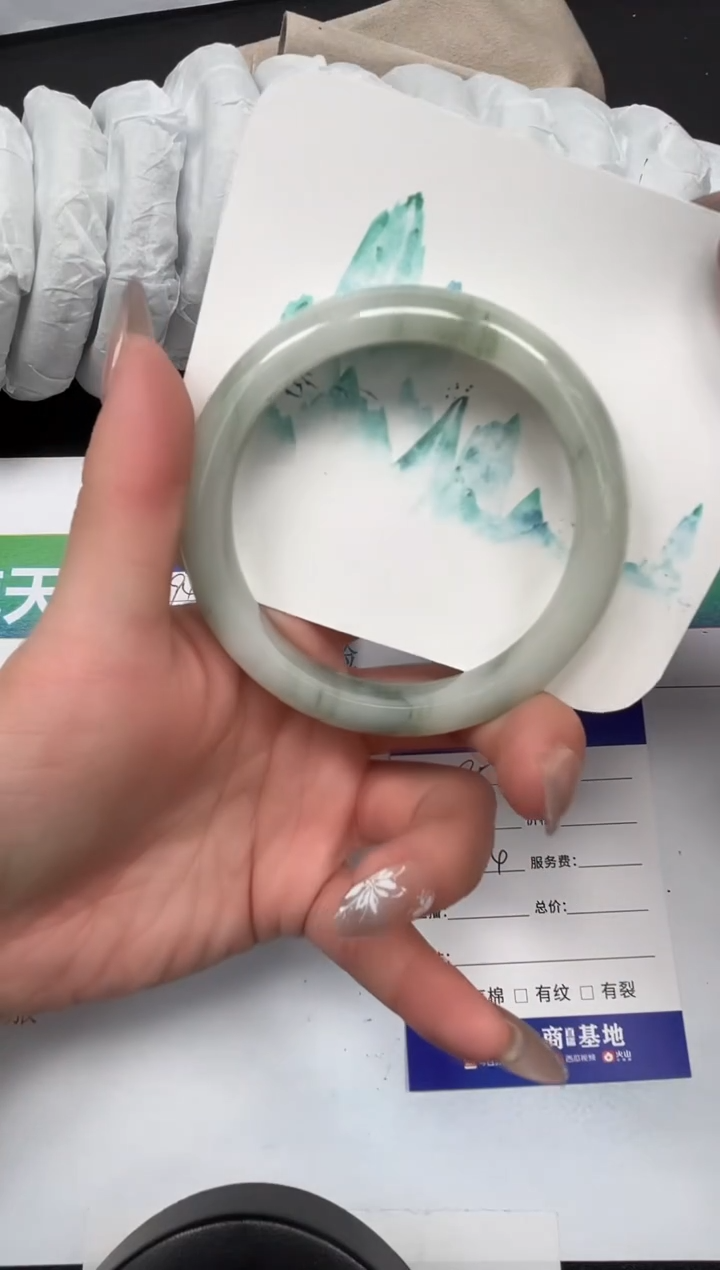 【闪购商品】石英质玉手镯未镶嵌195-60.4