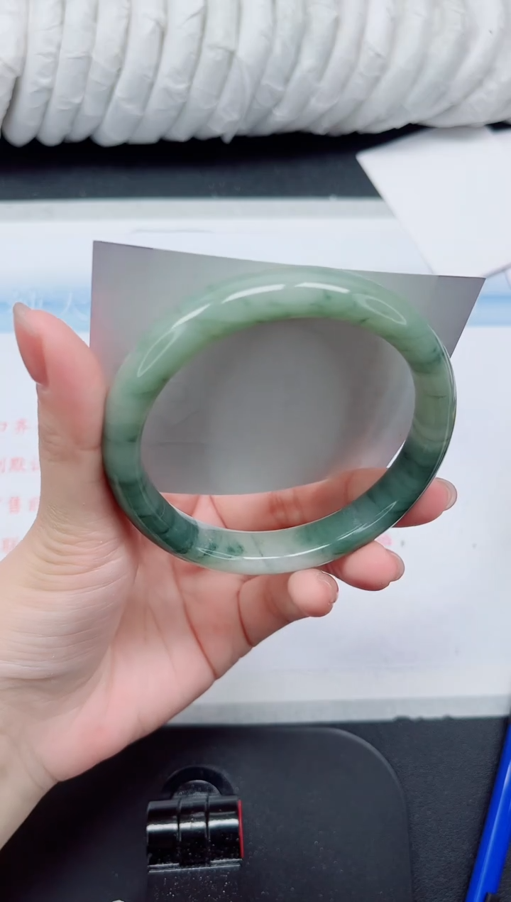 【闪购商品】石英质玉手镯未镶嵌439#64.2