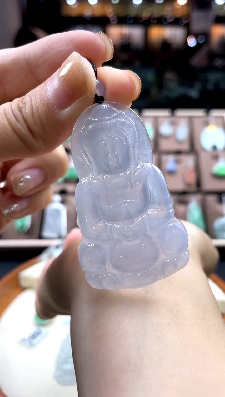 【闪购商品】翡翠颈饰未镶嵌观音