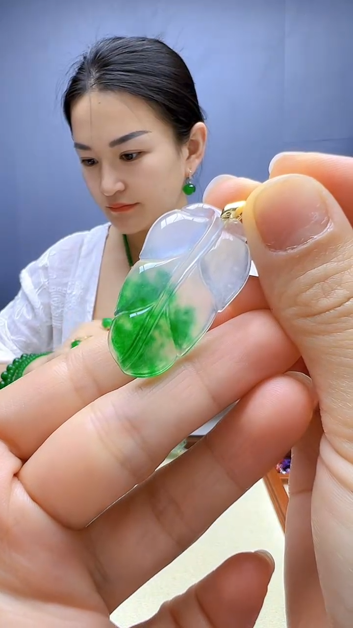 翡翠14K金镶嵌颈饰沉白diy颈饰